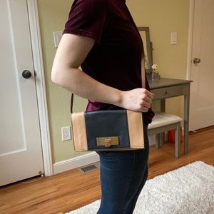 Michael Kors Callie 2-Tone Clutch Bag Suntan/Black